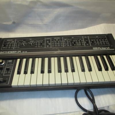 Roland SH 09 SYNTHESZIER