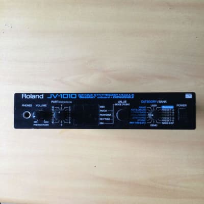 Roland JV-1010 64-Voice Synthesizer Module 1999 - 2003 - Black