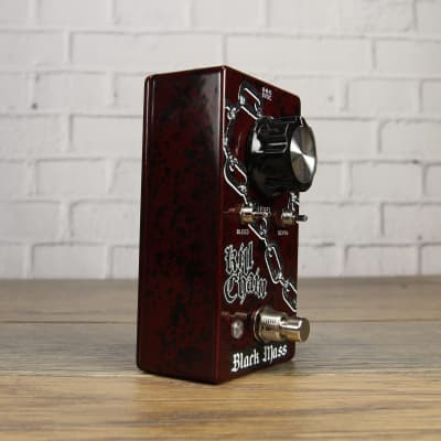 Black Mass Kill Chain Fuzz Pedal Red Splatter image 4