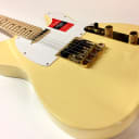 Fender LTD American Pro Telecaster Vintage White with Gold Hardware