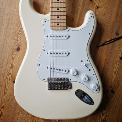 Fender Classic Series '70s Stratocaster | Reverb