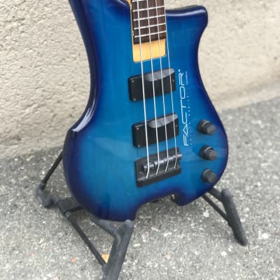 Kubicki Factor 4 Bass 90's Blue Burst image 3