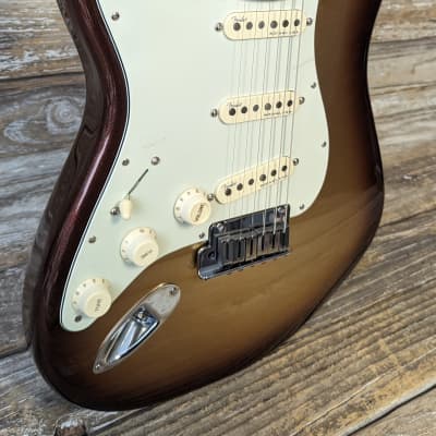Fender American Ultra Stratocaster Left-Handed Mocha Burst W/cs (Used) image 3