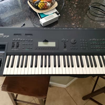 Yamaha SY77 Synthesizer 1989 - Black