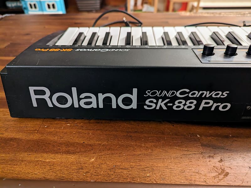 2023年激安 (中古) ミュージ郎 SK-88 sk-88Pro 2024年最新】roland ...