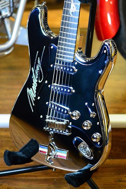 Ford mustang 2025 guitar
