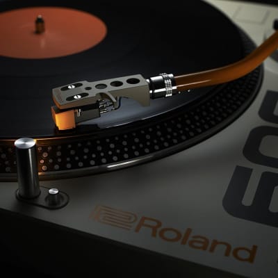 Roland TT-99 3- Speed Direct-Drive Turntable