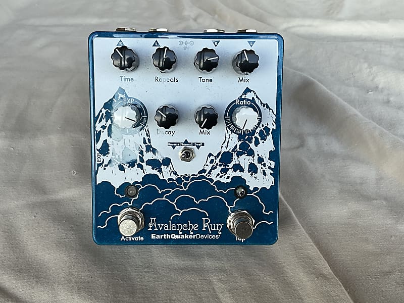 EarthQuaker Devices Avalanche Run Stereo Reverb & Delay with Tap Tempo V2