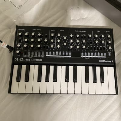 Roland SE-02 ＋K-25M Roland Boutique Designer Series SE-02 Analog Synthesizer w/K