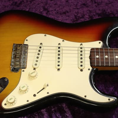 Fender  Stratocaster August 1968 3 Tone Sunburst image 12