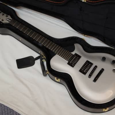 Michael Kelly Patriot Magnum electric guitar w/ Case - Metallic Silver - 25