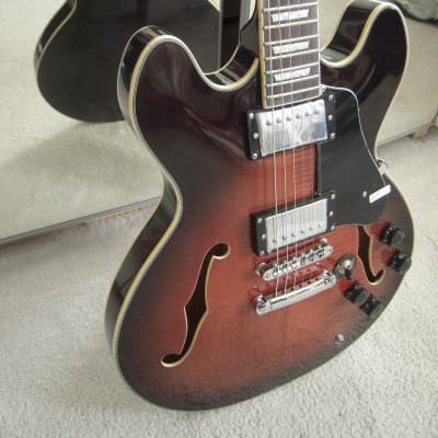 Mint! Firefly FF338 2021 Quilted Cobra Burst, Semi-Hollow Electric Guitar, 2 Humbucker Pickups! image 2