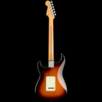 Fender Player Plus Stratocaster Maple Fingerboard 3-Color Sunburst image 4