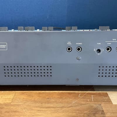 Roland Juno 106s 61-Key Programmable Polyphonic Synthesizer - Black image 11