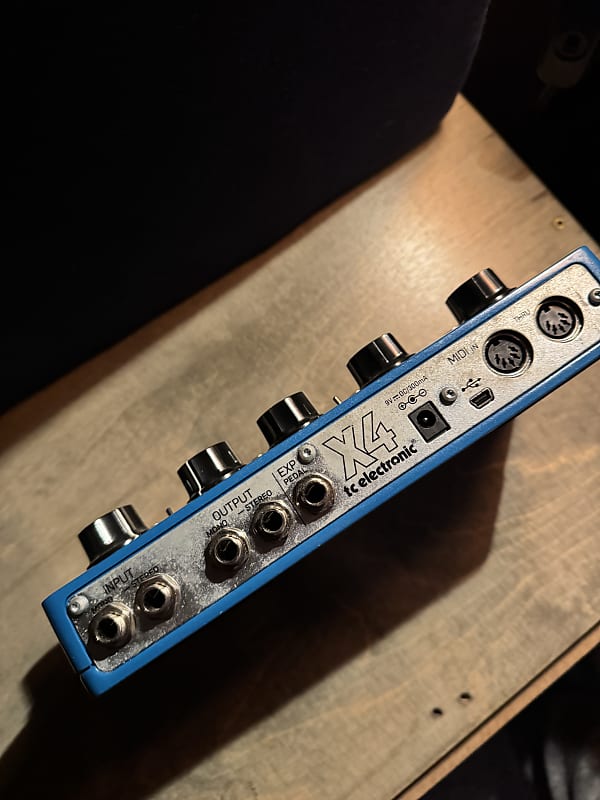 TC Electronic Flashback X4 Delay and Looper Pedal | Reverb
