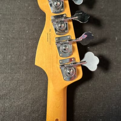 Fender FENDER PLAYER PLUS ACTIVE PRECISION BASS 3 TONE SUNBURST Bass Guitar (New York, NY) image 8