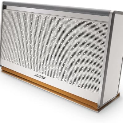 Bose 060299931251001AE White Leather Bluetooth Mobile Speaker II