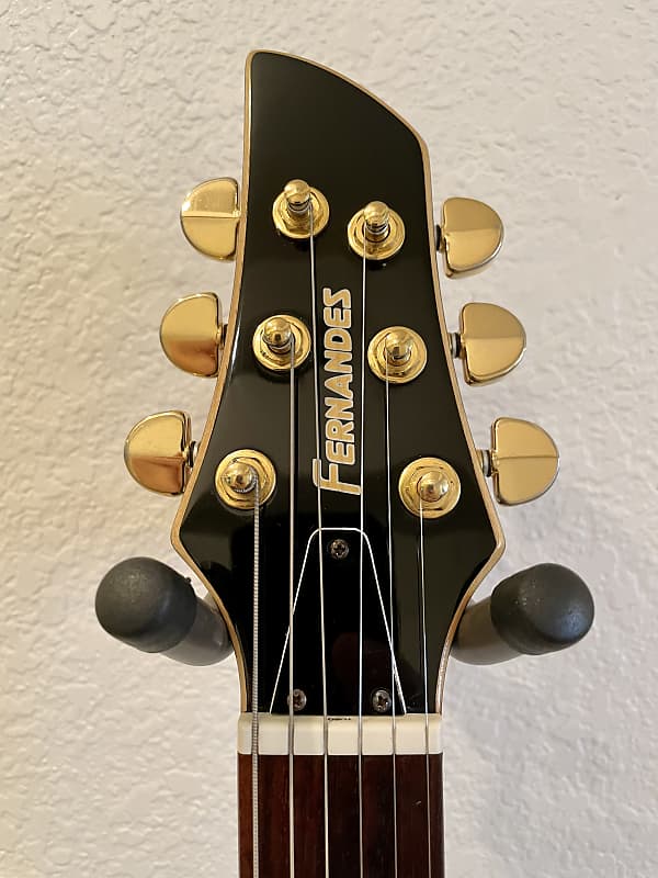 Fernandes APG-100 Double Cut Set Neck Mahogany w/Carved
