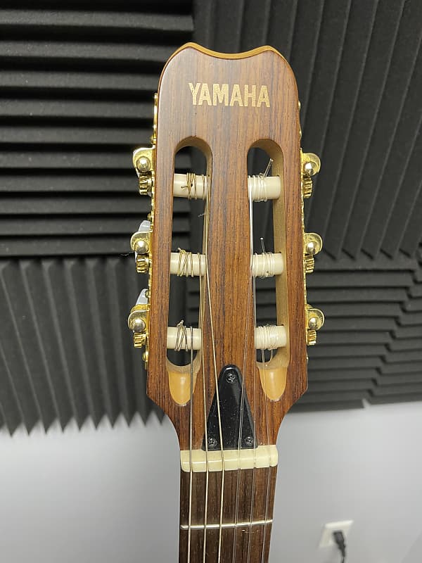 Yamaha Yamaha AEX 500N (Chet Atkins clone) Nylon String