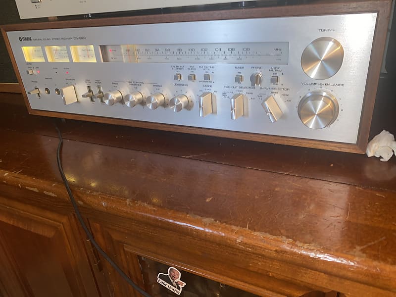 Yamaha vintage receiver Cr1020 1970s - Silver face  			