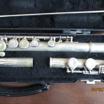 Armstrong Liberty Closed-Hole Flute with case. Made in USA image 3