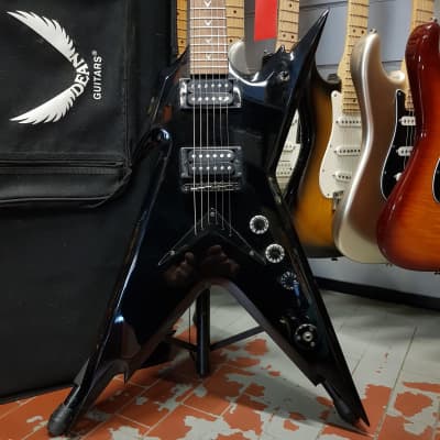 Open Box Dean Dimebag Razorback DB Electric Guitar with Floyd Rose