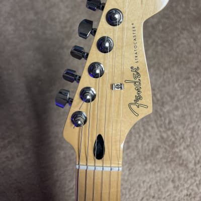 Fender Player Stratocaster Electric Guitar image 2