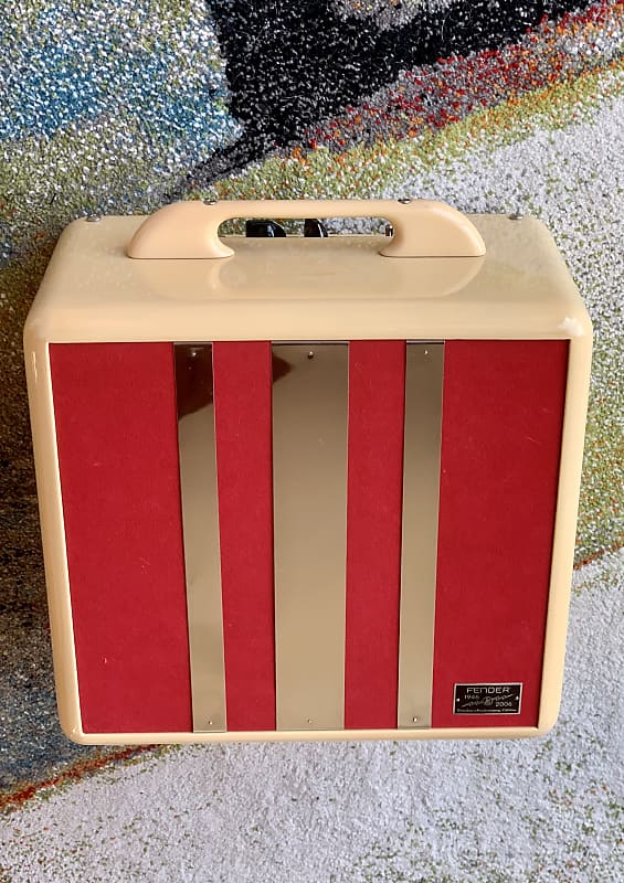 Fender Woody Pro Jr 2006 Cream Reverb UK