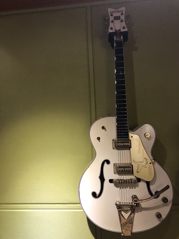 Gretsch G6136T-59GE 1959 Falcon with Bigsby White 2016 image 1