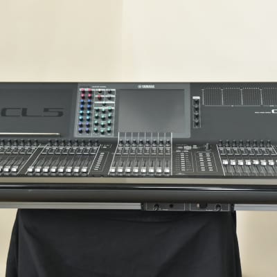 Yamaha CL5 72-Channel Digital Mixing Console CG00X1M image 1