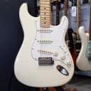 Fender   American Professional Stratocaster White