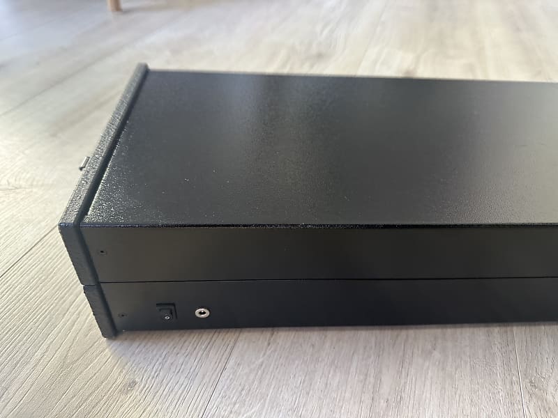 Erica Synths 2x104HP Aluminum Travel Case ( + 2 power supplies and Stand ) image 1