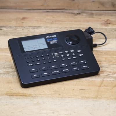 Alesis SR-16 Drum Machine with Power Supply SR16 MIDI Rhythm Beat U256815-1