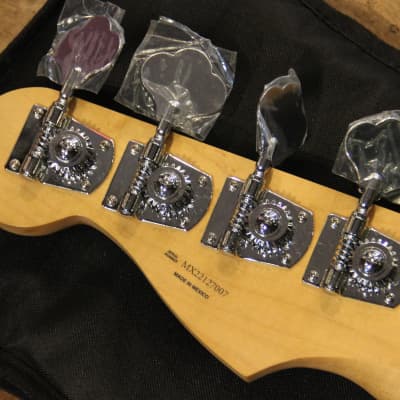 Fender Player Plus Active Meteora Bass Silverburst image 8