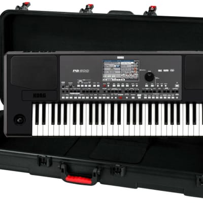 Korg Pa600 61-key Arranger Workstation Keyboard + Gator GTSA-KEY61 Keyboard Case