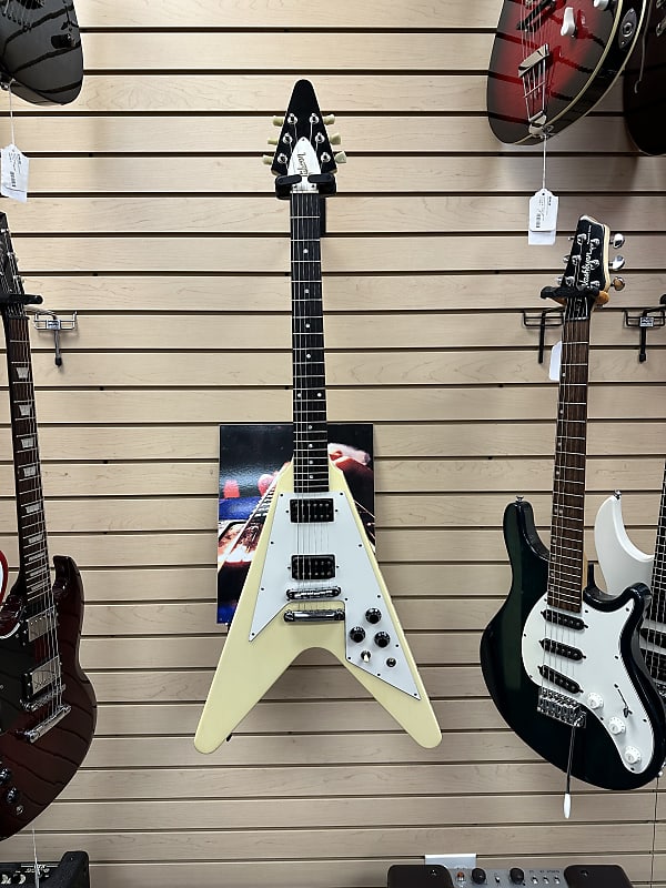 Gibson Flying V '67 1997 - Alpine White | Reverb Canada