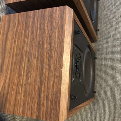 Polk Audio 4A  Bookshelf Speakers  - Walnut image 7
