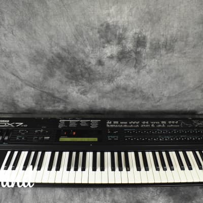Yamaha DX7 II-D Digital Programmable Algorithm Synthesizer [Very Good] image 4