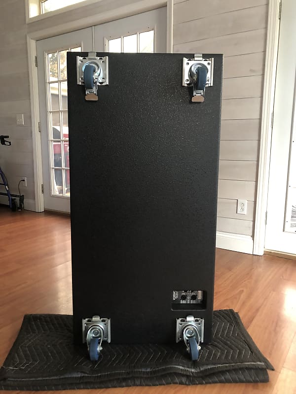 QSC E218sw | Reverb