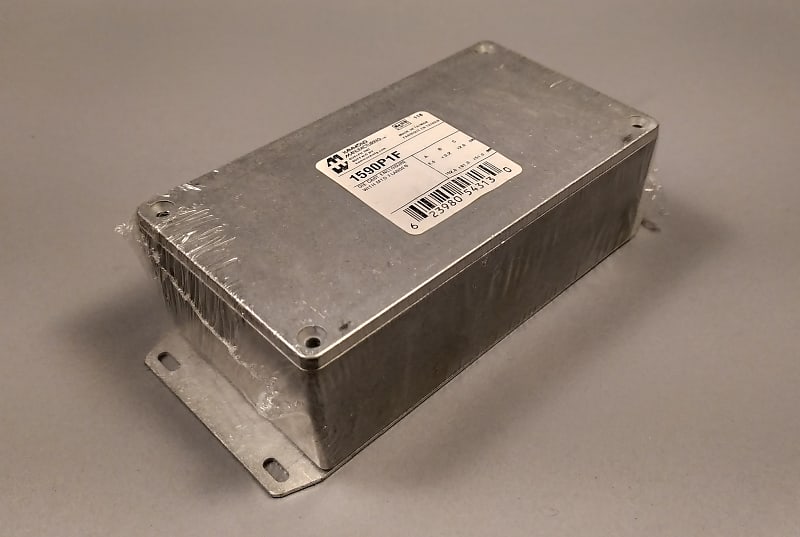 Hammond 1590P1F die cast aluminum project box image 1