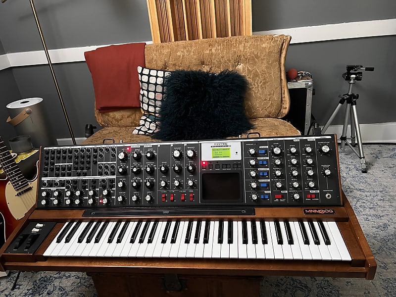 Minimoog deals voyager xl