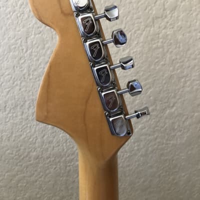 Fender Stratocaster with 3-Bolt Neck, Maple Fretboard 1977 Natural image 5