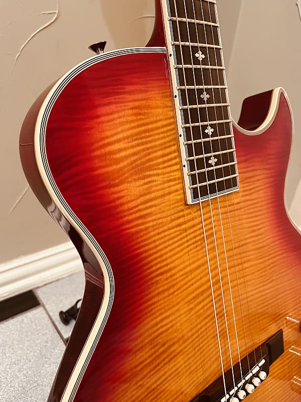 Washburn SBF-80 CS Semi-Hollow Acoustic-Electric Concert