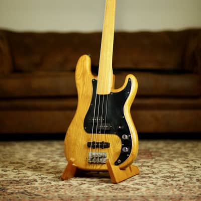Provision Guitar Precision Bass FRETLESS Fender Precision Fretless