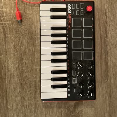 AKAI Professional MPK Mini MKII