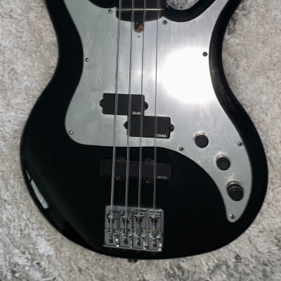 Hartke   XL-4 - Bass Electric Guitar Black with Gig Bag Made in USA! Black image 3
