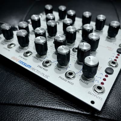 New-in-Box Rossum Electro-Music Trident Multi-Synchronic Oscillator Ensemble Eurorack Module image 9