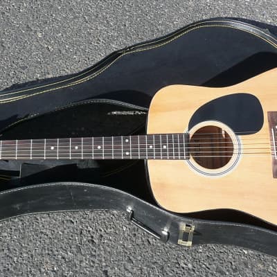 Garth Brooks Autographed Acoustic Guitar - Signed ESPANOLA Acoustic Guitar By Garth Brooks Comes with Certificate Of Authenticity,(COA), Picture and Case - Excellent Condition image 19