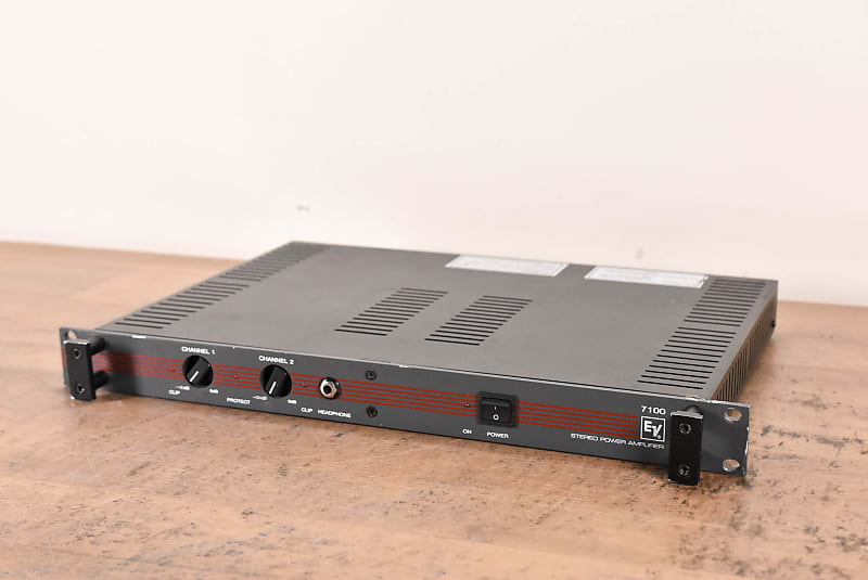 ElectroVoice (EV) 7100 TwoChannel 1RU Power Amplifier Reverb