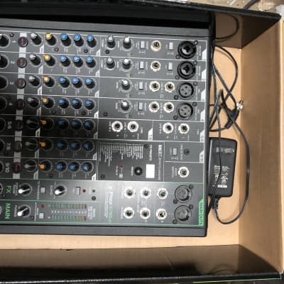 Mackie ProFX10v3 10-Channel Effects Mixer image 2